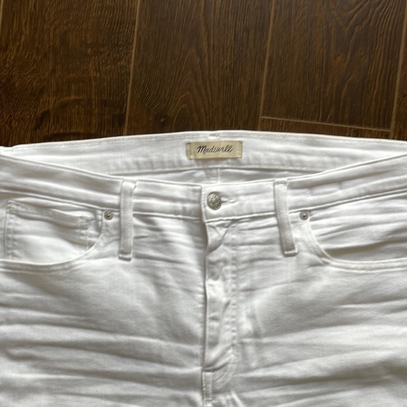 Madewell 10” high-rise skinny jeans in white - Picture 3 of 6